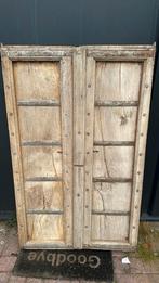 Oude luiken uit india, Ophalen