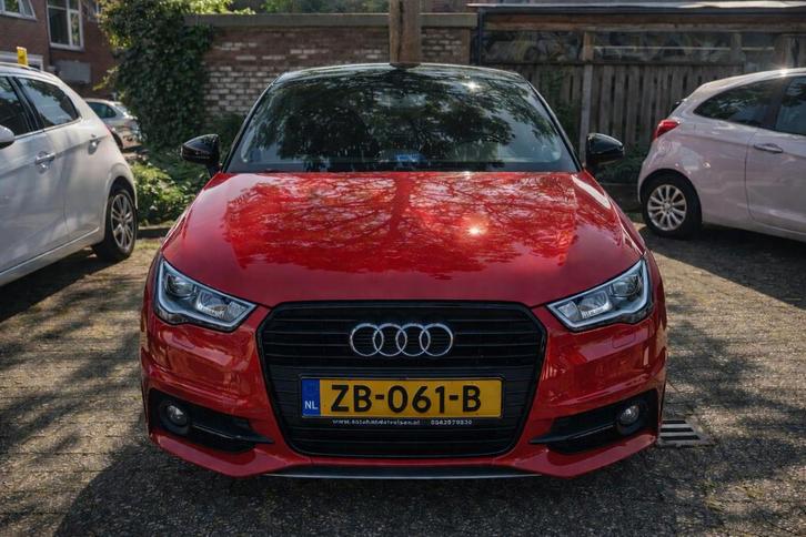 Audi A1 SPORTBACK S LINE, Auto's, Audi, Particulier, A1, Benzine, Euro 6, B, Hatchback, Handgeschakeld, Geïmporteerd, Rood, Voorwielaandrijving
