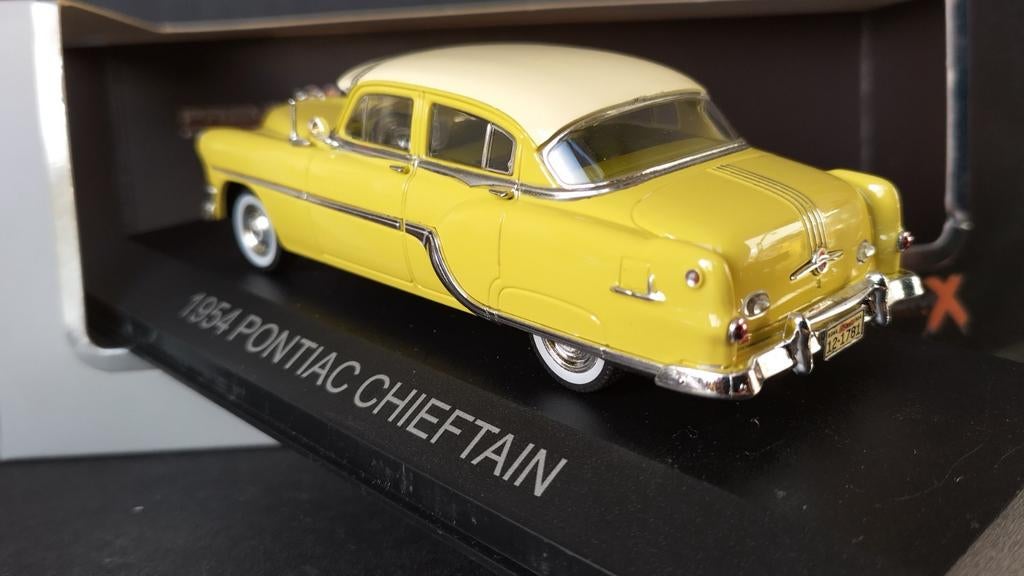 Pontiac Chieftain 1954 1:43 Premium X Pol, Overige merken, Xian Xing Hai macau, Auto, Verzenden