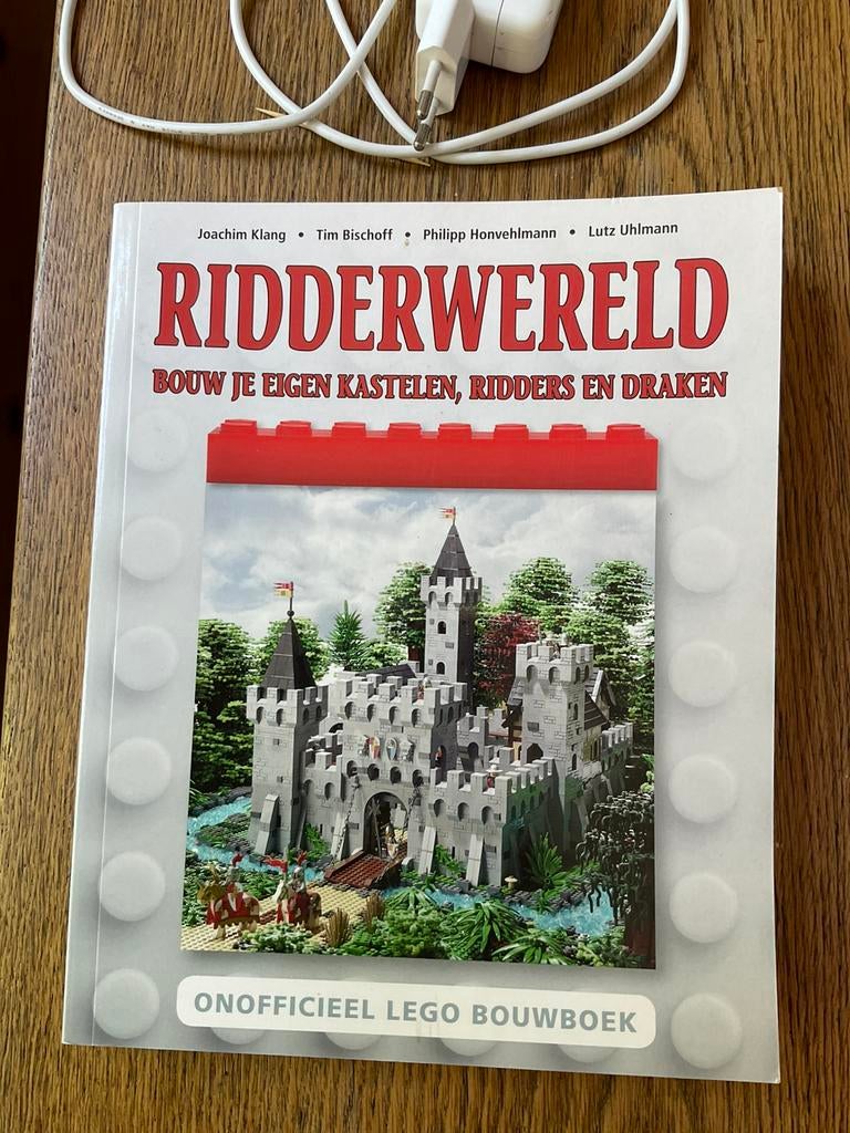 Lutz Uhlmann - Ridderwereld, Ophalen of Verzenden, Zo goed als nieuw, Lutz Uhlmann; Joachim Klang; Tim Bischoff; Philipp Honvehlmann