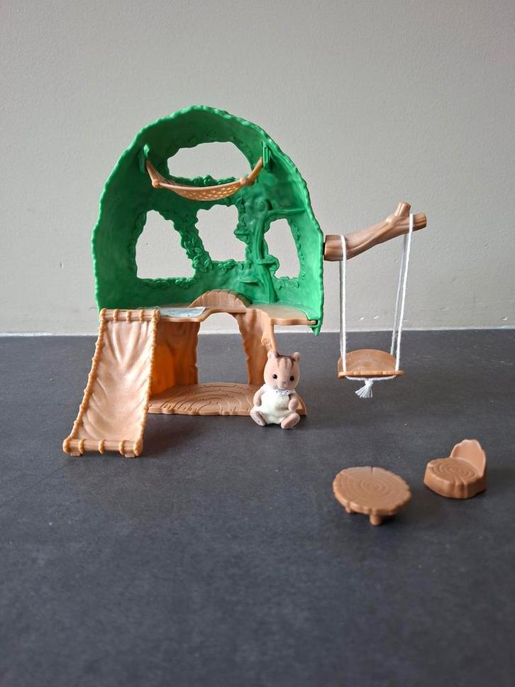 Sylvanian Families 5318 Baby Boomhut met eekhoorn, Kinderen en Baby's, Speelgoed | Overig, Gebruikt, Jongen of Meisje, Ophalen of Verzenden