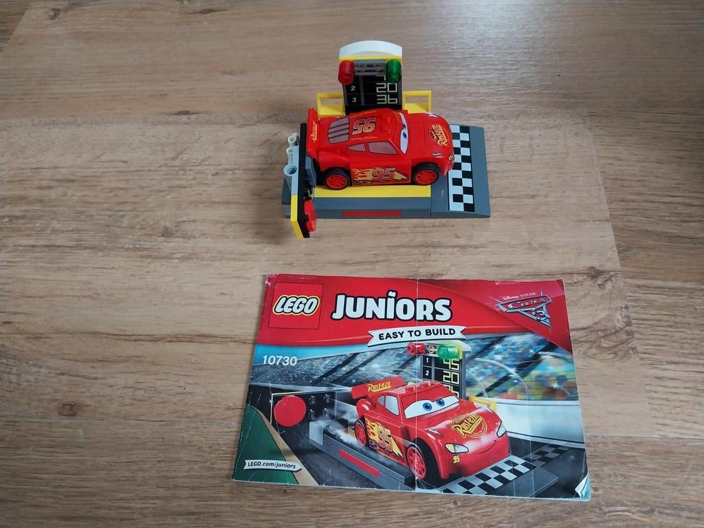 lego 10730 juniors cars lightning MC Queen, Kinderen en Baby's, Speelgoed | Duplo en Lego, Ophalen of Verzenden