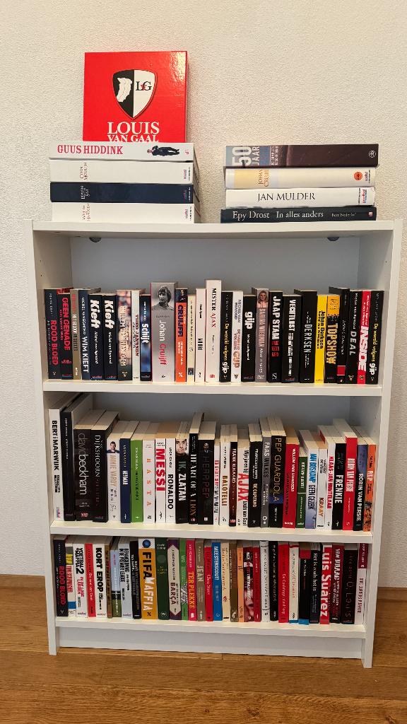 Grote verzameling Voetbal en andere sporten, Boeken, Sportboeken, Ophalen of Verzenden, Zo goed als nieuw, Balsport