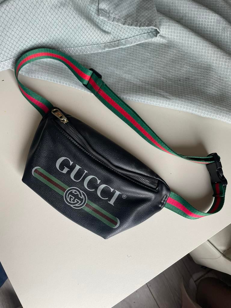 Gucci heup tas, Sieraden, Tassen en Uiterlijk, Tassen | Schoudertassen, Ophalen, Zo goed als nieuw, Zwart