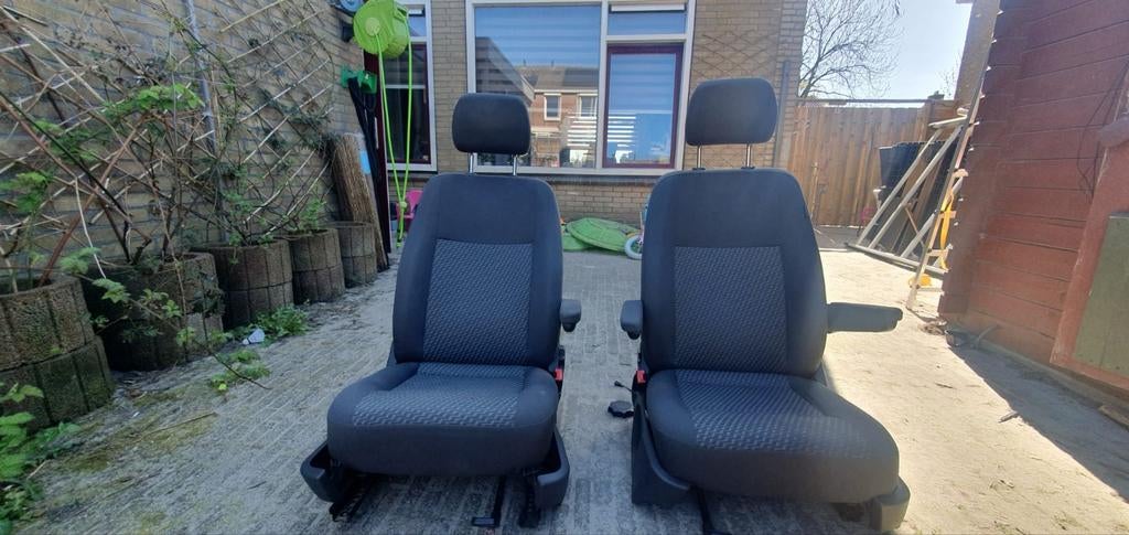 Volkswagen T5 Stoelen -  GERESEVEERD, Auto-onderdelen, Ophalen, Gebruikt, Volkswagen
