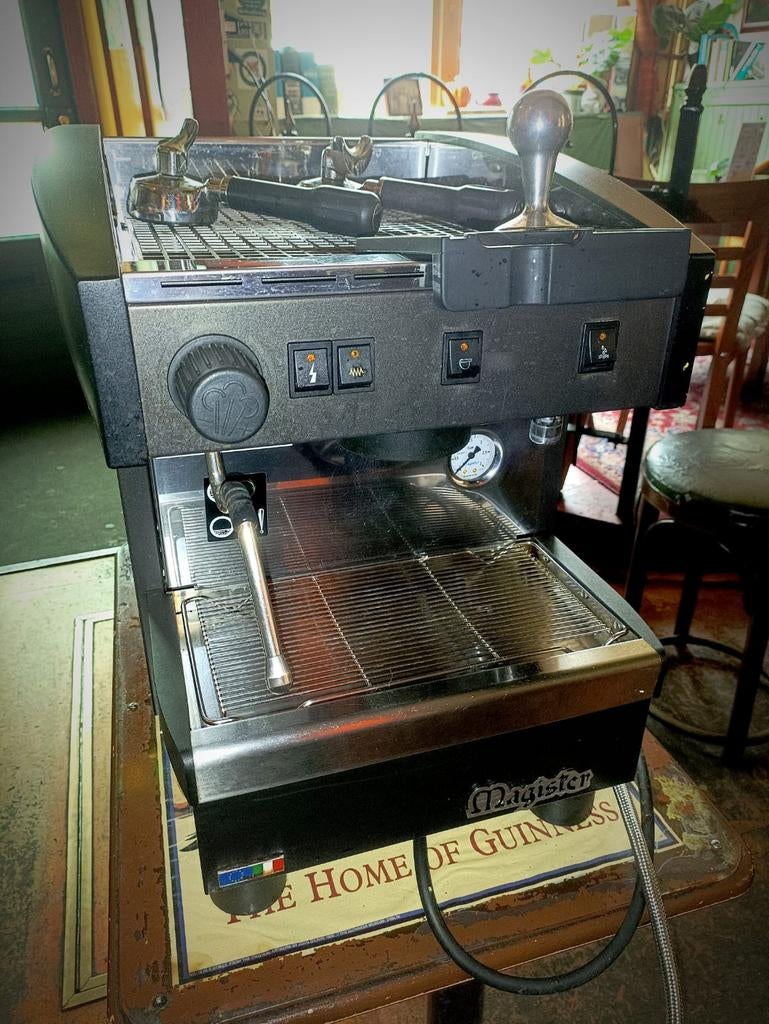 Magister Koffiemachine - Professionele Espresso Apparaat, Gebruikt, Espresso apparaat, 10 kopjes of meer, Koffiebonen