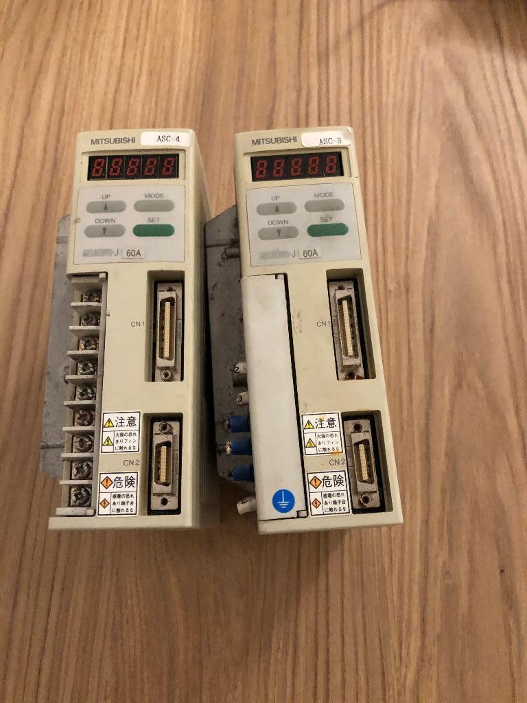 te koop:2 x Mitsubishi Ac Servo Model MR-J60A, Ophalen of Verzenden, Gebruikt