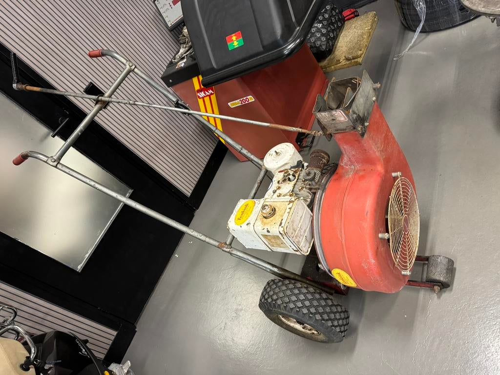 Bladblazer PARKER SWEEPER 8PK, Tuin en Terras, Bladblazers, Ophalen of Verzenden, Gebruikt, Benzine