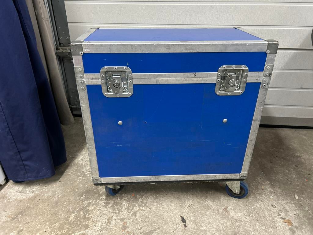 flightcase op wielen  bxdxh 64x34x71, Muziek en Instrumenten, Ophalen, Gebruikt, Overige instrumenten, Flightcase