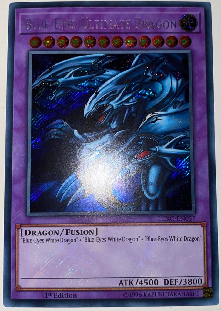 Yu-Gi-Oh! Blue-Eyes Ultimate Dragon LCKC 1st Foil Bleed 🩸, Hobby en Vrije tijd, Verzamelkaartspellen | Yu-gi-Oh!, Ophalen of Verzenden