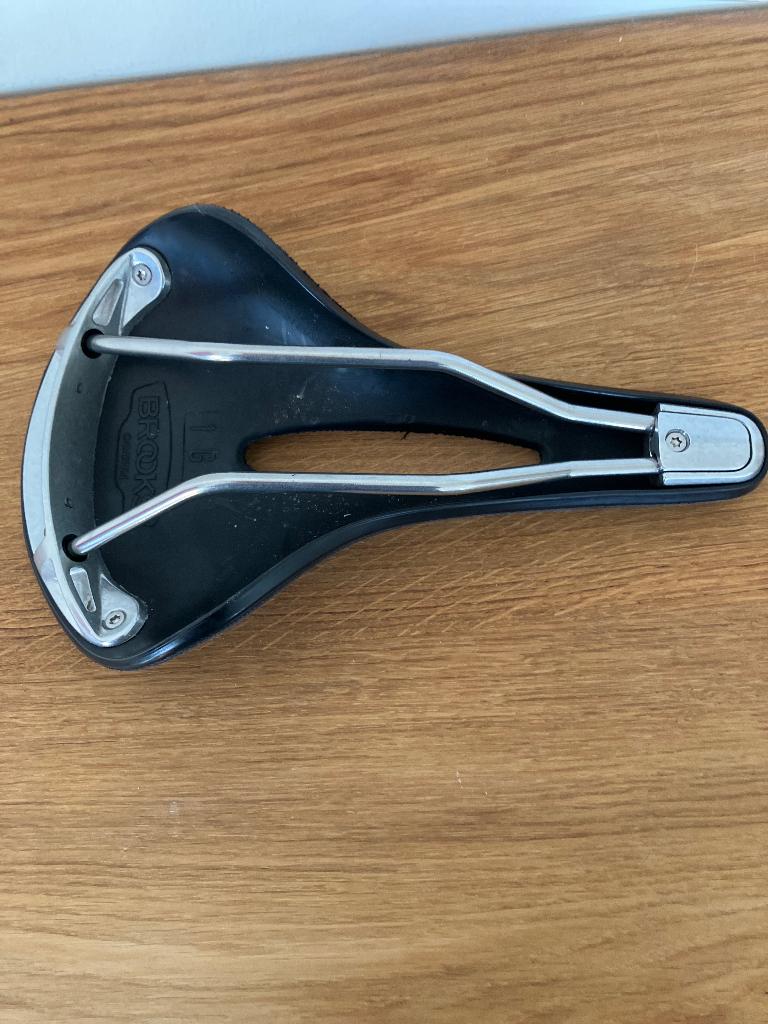 2 BROOKs C17 zadels, zwart en bruin, ook afzonderlijk, Fietsen en Brommers, Fietsaccessoires | Overige Fietsaccessoires, Ophalen of Verzenden