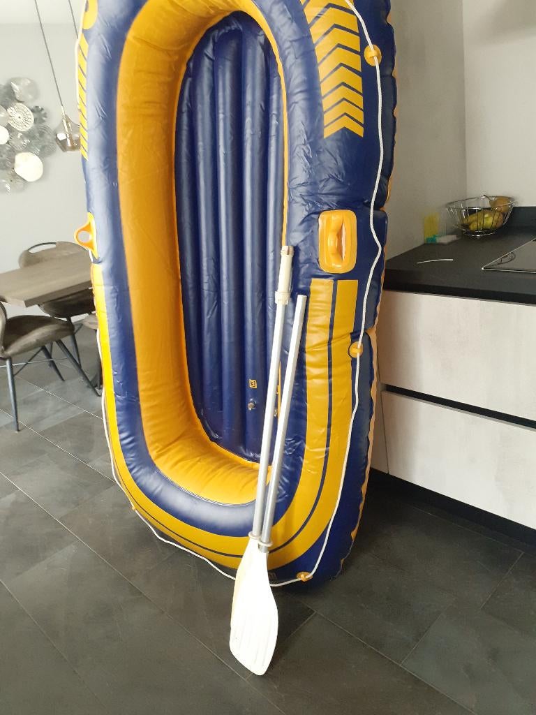 Mooie opblaasbare boot, Ophalen, Zo goed als nieuw, Overige typen