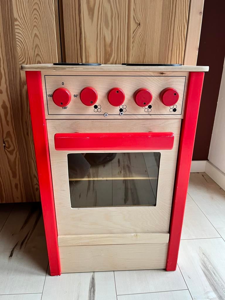 Mooi houten speelkeukentje fornuisje, Ophalen, Zo goed als nieuw