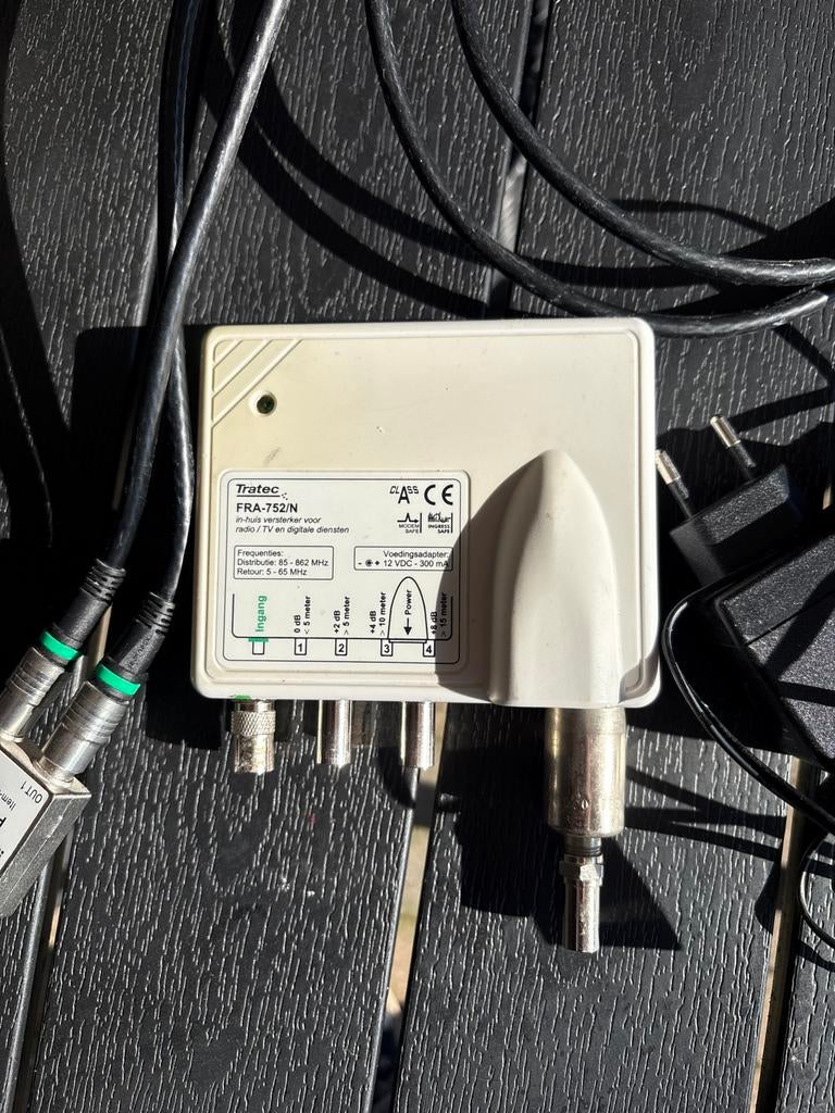Tratec FRA-752/N in-huis versterker voor radio /TV, Audio, Tv en Foto, Versterkers en Receivers, Ophalen of Verzenden, Gebruikt