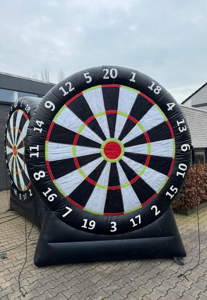 Opblaasbaar voetbal darten dartbord te koop, Hobby en Vrije tijd, Feestartikelen | Verhuur, Zo goed als nieuw, Overige, Ophalen