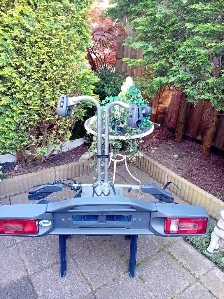 Fietsendrager voor 2 fietsen kantelbaar Twiny Load, Ophalen, 2 fietsen, Trekhaakdrager