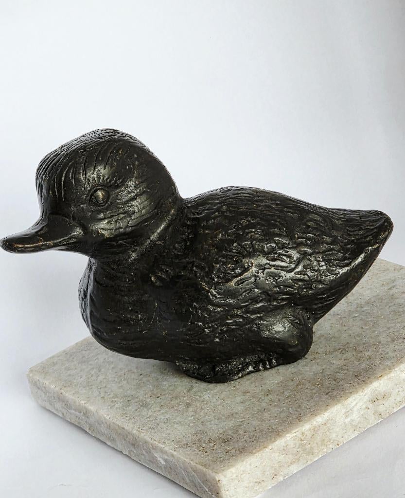 Bronzen eend op marmeren stand, Antiek en Kunst, Ophalen of Verzenden, Brons