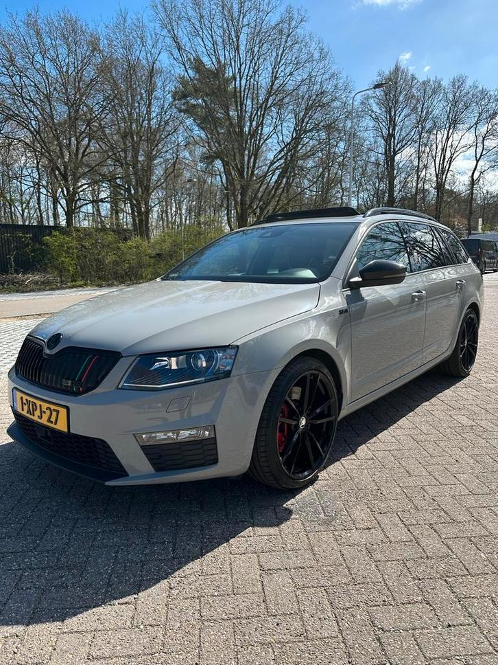 Skoda Octavia 2.0 TSI RS DSG/Nardo Grijs/pano/350pk/full !!, Auto's, Skoda, Bedrijf, Te koop, Octavia, ABS, Achteruitrijcamera