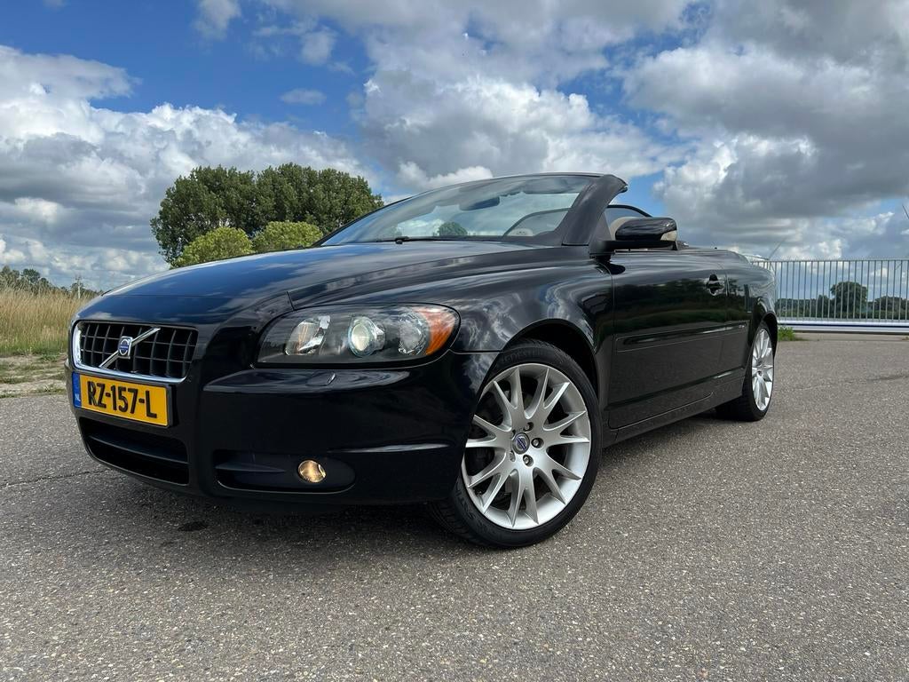 Volvo C70 2.5 T5 Geartronic 2006 Zwart, Auto's, C70, Beige, Cabriolet, 4 stoelen