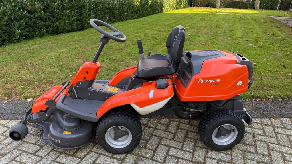 Goed onderhouden Husqvarna Rider 213C zitmaaier, Ophalen, Gebruikt, Husqvarna, 90 tot 120 cm