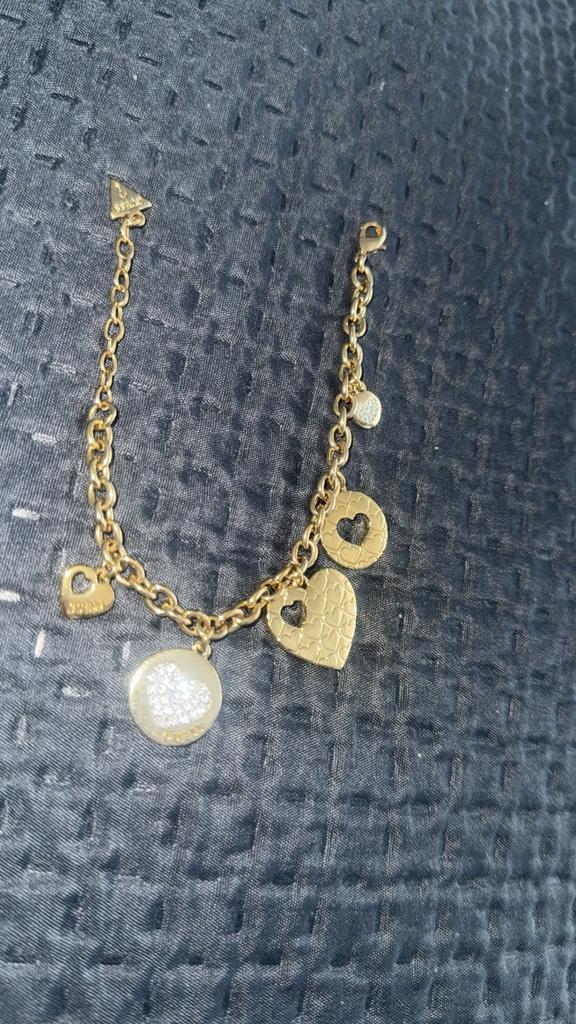 Guess armband bracelet goud bedels, Verzenden, Zo goed als nieuw, Goud