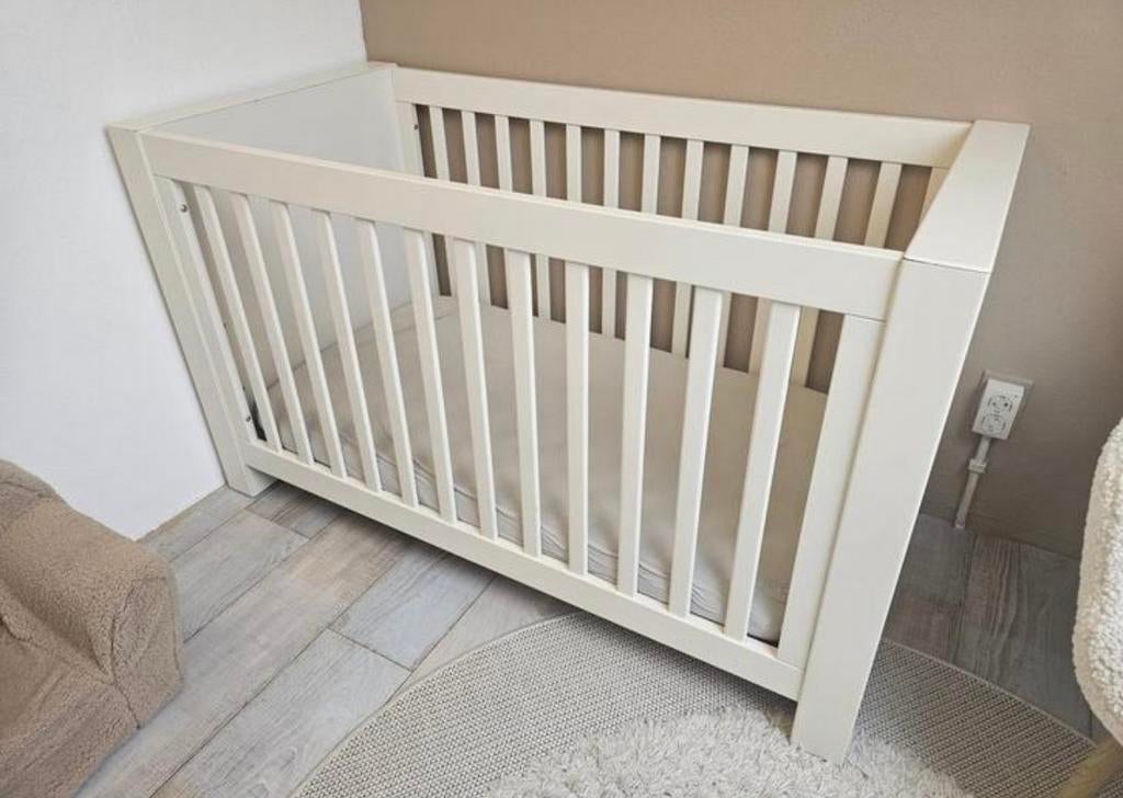 Kidsmill Alaska ledikant, 140x70, mat wit, Ophalen of Verzenden, Zo goed als nieuw, Jongetje of Meisje