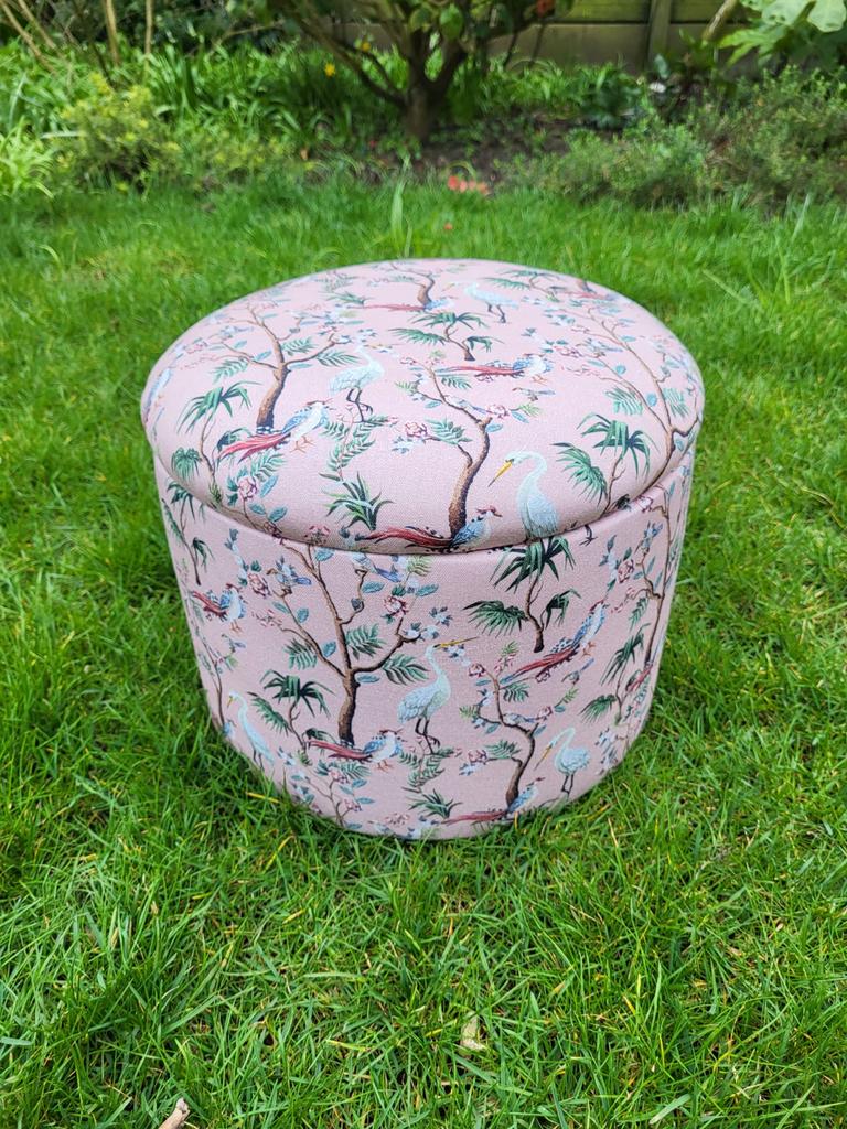 Handgemaakte poef met opbergruimte, vogelprint, Ophalen, Minder dan 50 cm, Vogels, Rond
