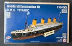 HOUTEN BOUWPAKKET TITANIC. Nieuw, in gesealde verpakking., Hobby en Vrije tijd, Modelbouw | Boten en Schepen, Ophalen, Nieuw