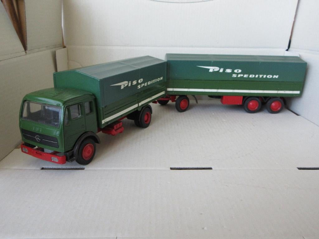 NZG Mercedes-Benz, Hobby en Vrije tijd, Modelauto's | 1:50, Ophalen of Verzenden, Zo goed als nieuw, Bus of Vrachtwagen, NZG