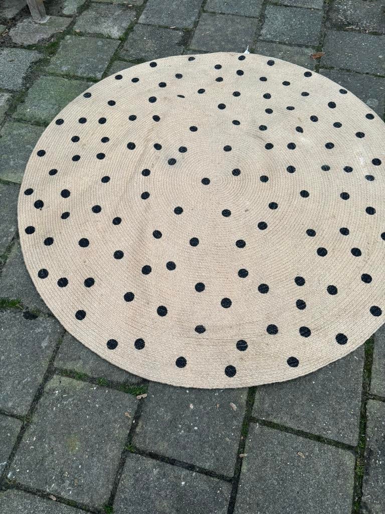 Jute vloerkleed diameter 150 cm voor maar 25 euro ophalen, Huis en Inrichting, Stoffering | Tapijten en Kleden, 150 tot 200 cm