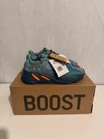 Yeezy 700 Faded Azure - Maat 38 - Nieuw, Kleding | Dames, Schoenen, Ophalen of Verzenden, Nieuw, Blauw, Sneakers of Gympen