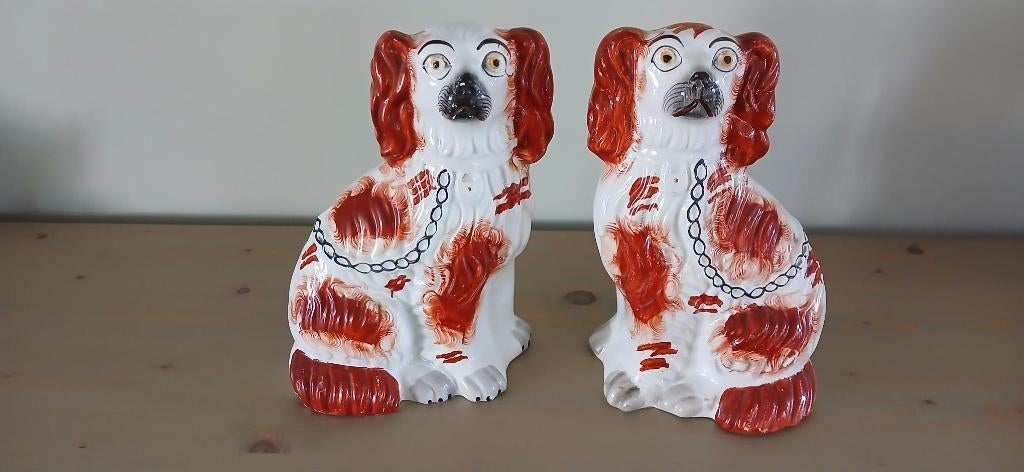 2 Staffordshire porseleinen beeldjes 19e eeuw 22 cm, Antiek en Kunst, Ophalen