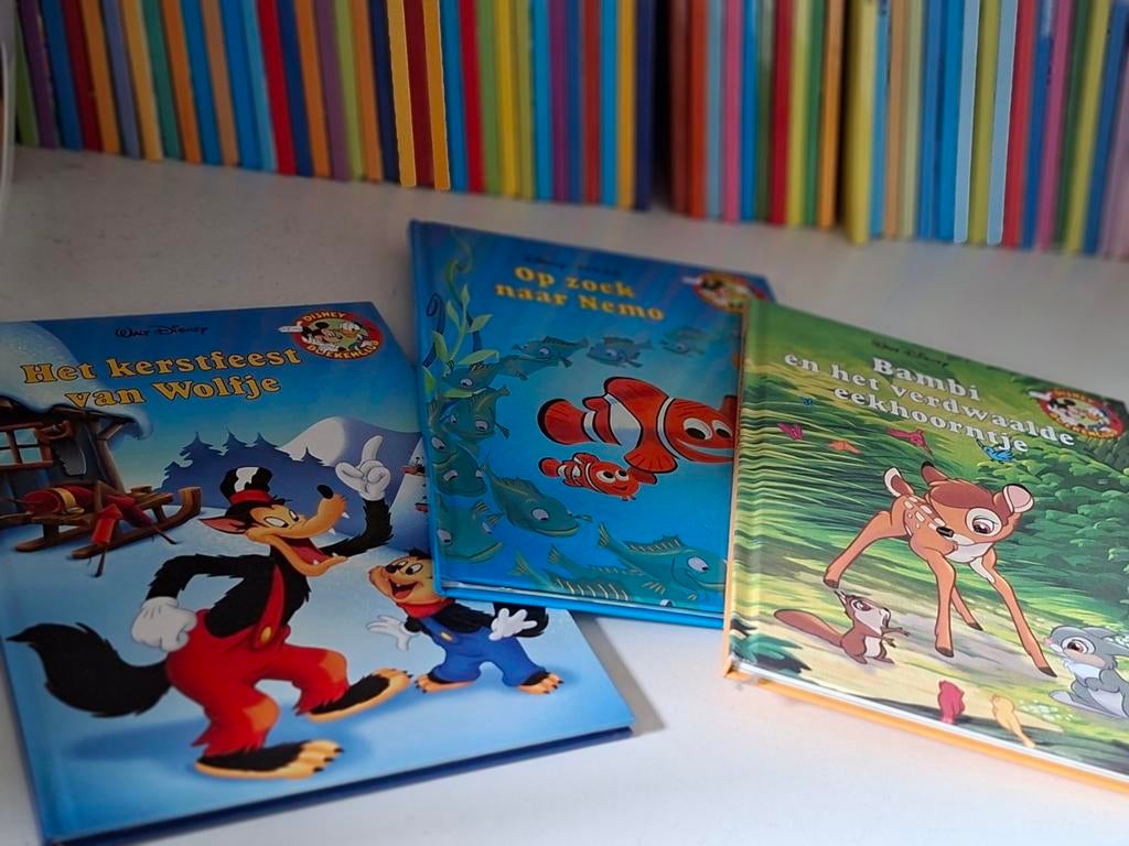 Grote verzameling Disney boeken (90 stuks) Disney boekenclub, Boeken, Ophalen, Zo goed als nieuw, Sprookjes