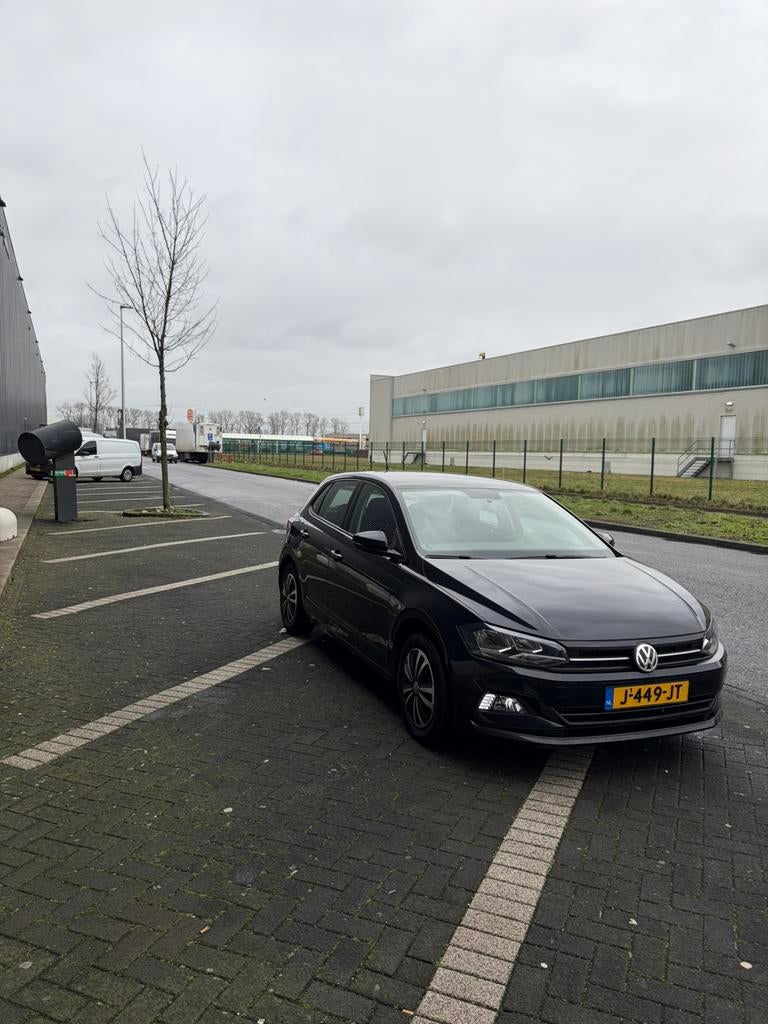 Volkswagen Polo 1.0 TSI 95pk 2020 Zwart, Auto's, Volkswagen, Voorwielaandrijving, Stof, 95 pk, 1055 kg
