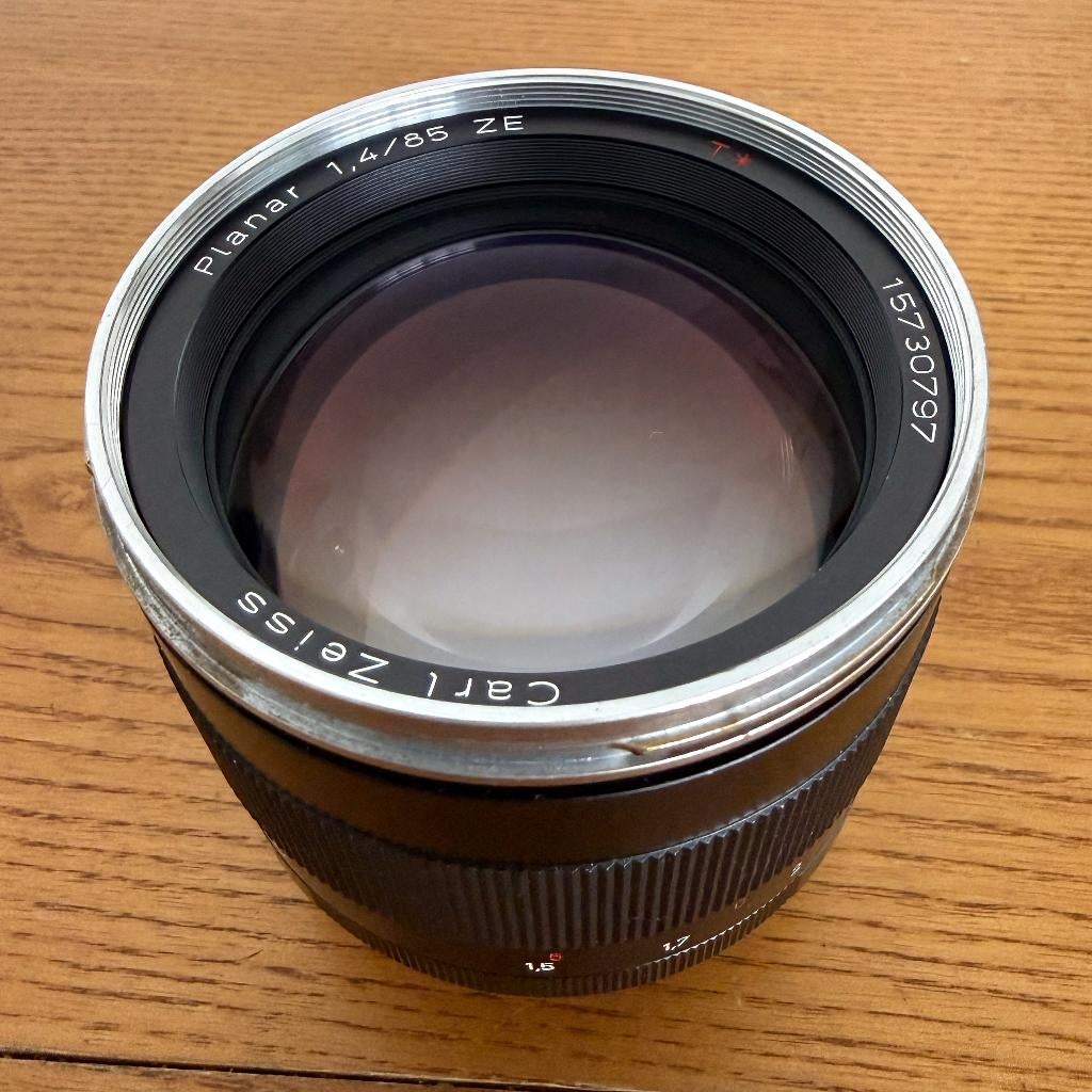Zeiss 85mm f/1.4 Planar T ZE (Canon EF Mount), Ophalen, Gebruikt, Telelens