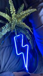 Neon bliksem licht, Ophalen