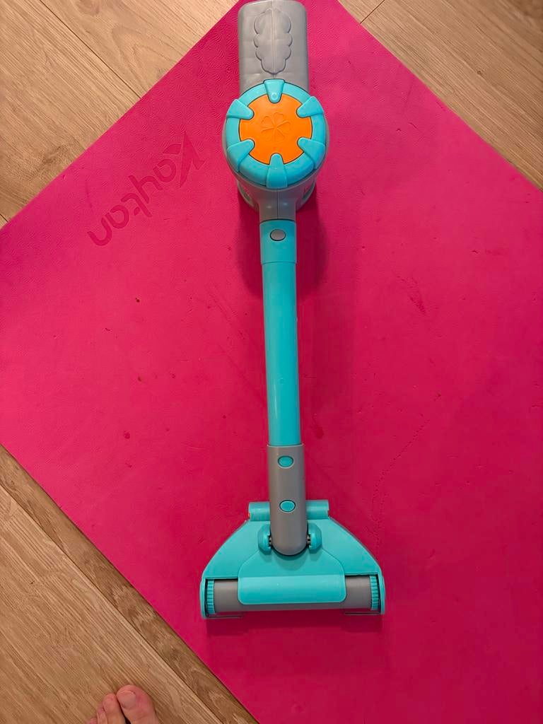 Leuke kinder stofzuiger - Goede conditie, Kinderen en Baby's, Ophalen of Verzenden, Gebruikt, Overige typen, Met wieltjes