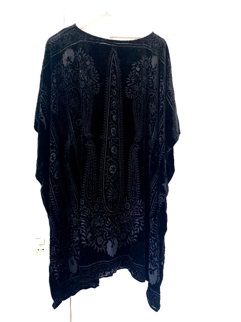Elegante tuniek van fluweel met met paisley patroon, Zwart, Maat 42/44 (L), Ophalen of Verzenden, Zo goed als nieuw