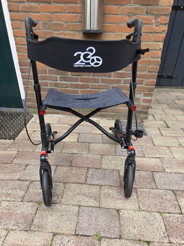 Te koop! Lichtgewicht Rollator, Ophalen, Lichtgewicht
