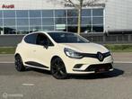 Renault Clio 1.2 TCe Intens Automaat LED Carplay Camera CRUI, Auto's, Renault, Zwart, 4 cilinders, Beige, Bedrijf