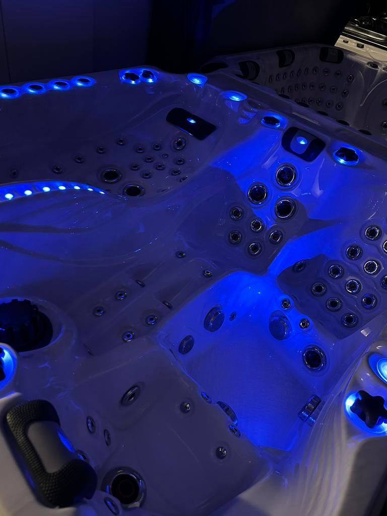 Jacuzzi | Passion Spa Euphoria | 4 Persoons, Ophalen of Verzenden, Zo goed als nieuw