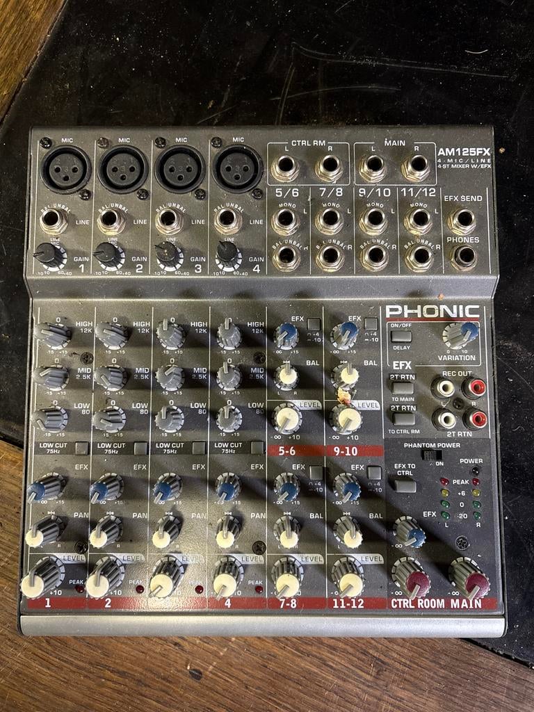 Phonic AM125FX Compacte Mixer met Effecten, Muziek en Instrumenten, Ophalen of Verzenden, Gebruikt, 5 tot 10 kanalen, Microfooningang