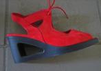 Aparte rode nubuck sandaal met designhak ARCHE 38 snazzeys, Verzenden, Sandalen of Muiltjes, Zo goed als nieuw, Arche