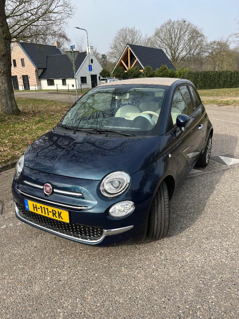 Fiat 500 1.0 70pk Hybrid 2020 Blauw, Auto's, Fiat, Voorwielaandrijving, Stof, 40 €/maand, Beige