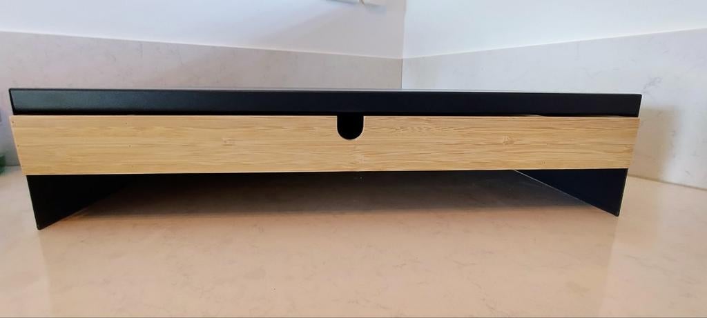 Ikea Eloven computer verhoging, Ophalen