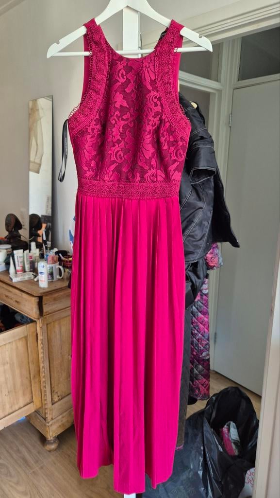 Fuchsia galajurk, Galajurk, Ophalen of Verzenden, Zo goed als nieuw, Roze