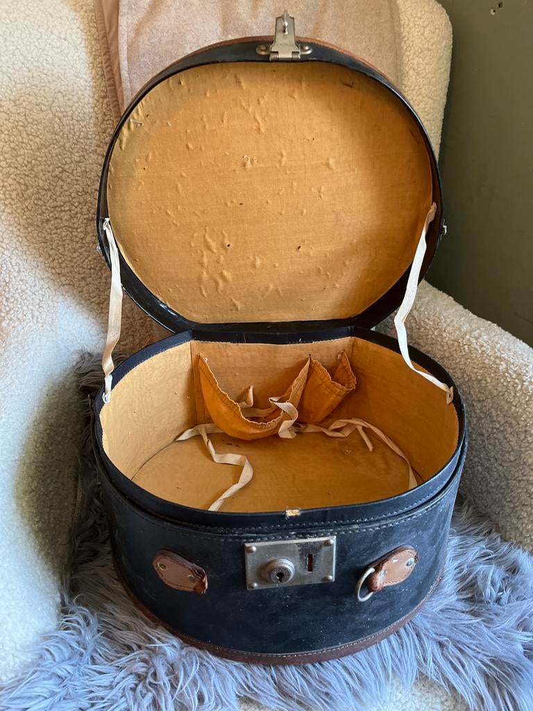 Vintage zwart leren hoedendoos, Antiek en Kunst, Ophalen