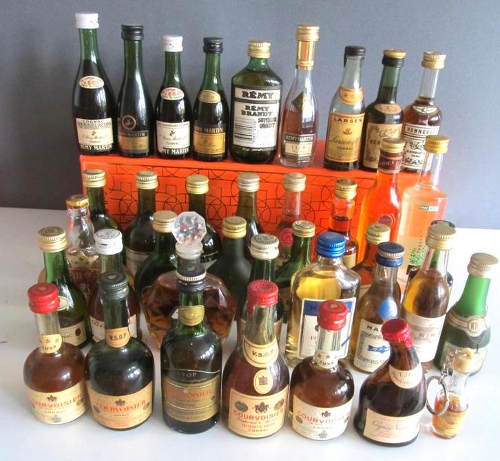 cognac miniatuurflesjes verzameling 38 flesjes, Verzamelen, Complete verzamelingen en Collecties, Ophalen of Verzenden