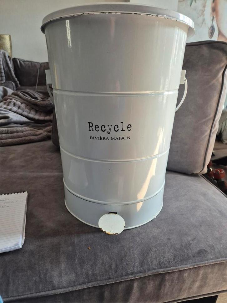 Riviera Maison Recycle Bak voor Statiegeld (H47xØ35 cm), Huis en Inrichting, Woonaccessoires | Prullenbakken, Gebruikt, Metaal