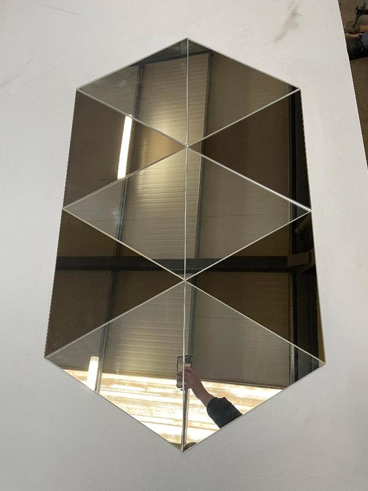 Decoratieve Driehoek Plak Spiegels 40x40cm €5,-per doos, Huis en Inrichting, Woonaccessoires | Spiegels, Nieuw, Minder dan 50 cm